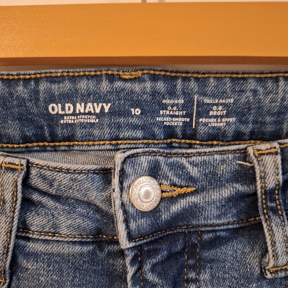 Old Navy Size 10 Straight legged stretch jeans EUC - Picture 7 of 8